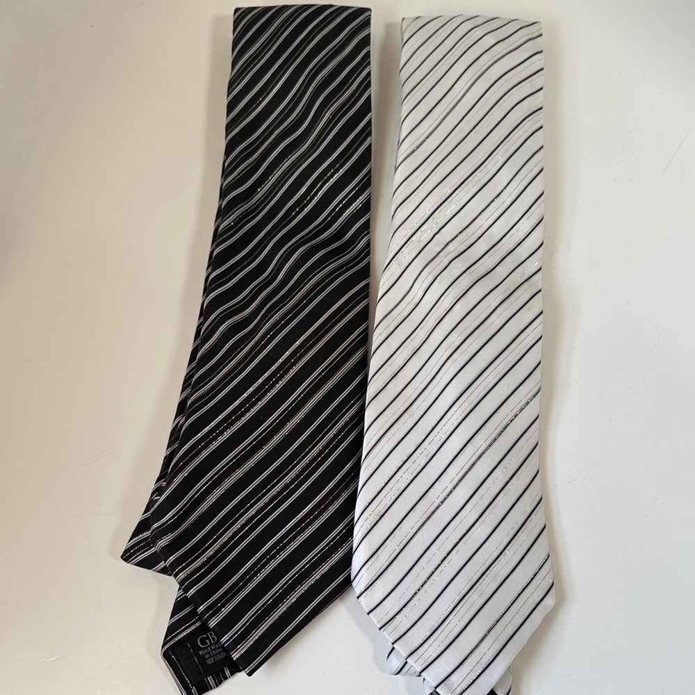 2 piece bundle Geoffrey Beene silk ties white black